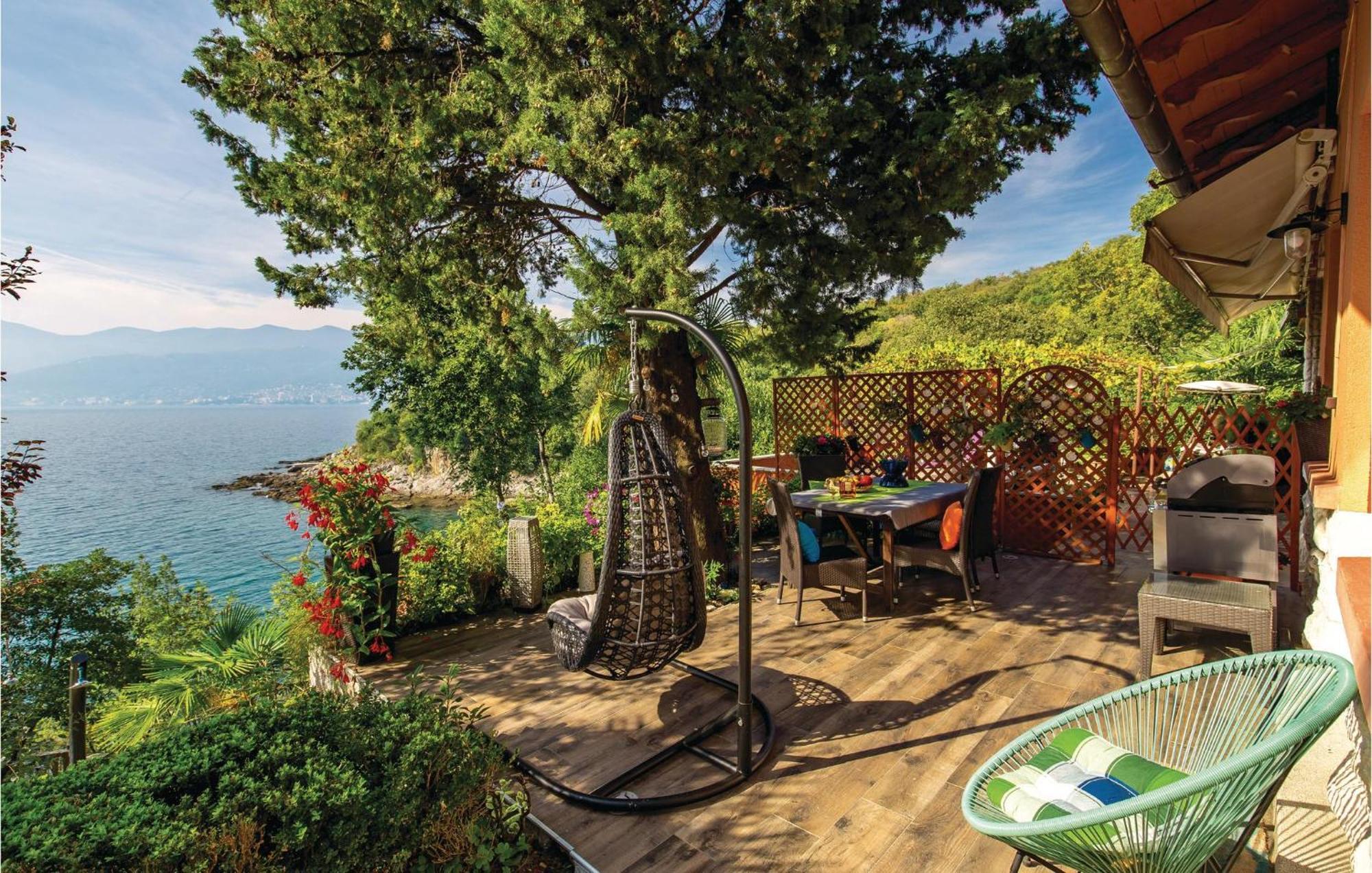 Lovely Apartment In Rijeka With House Sea View Exterior photo